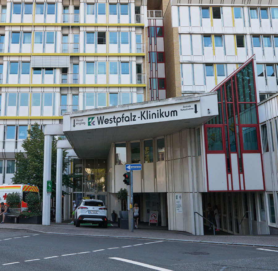 Westpfalz-Klinikum digitalisiert Laborprozesse durchgehend mit OPUS::L und ix.serv