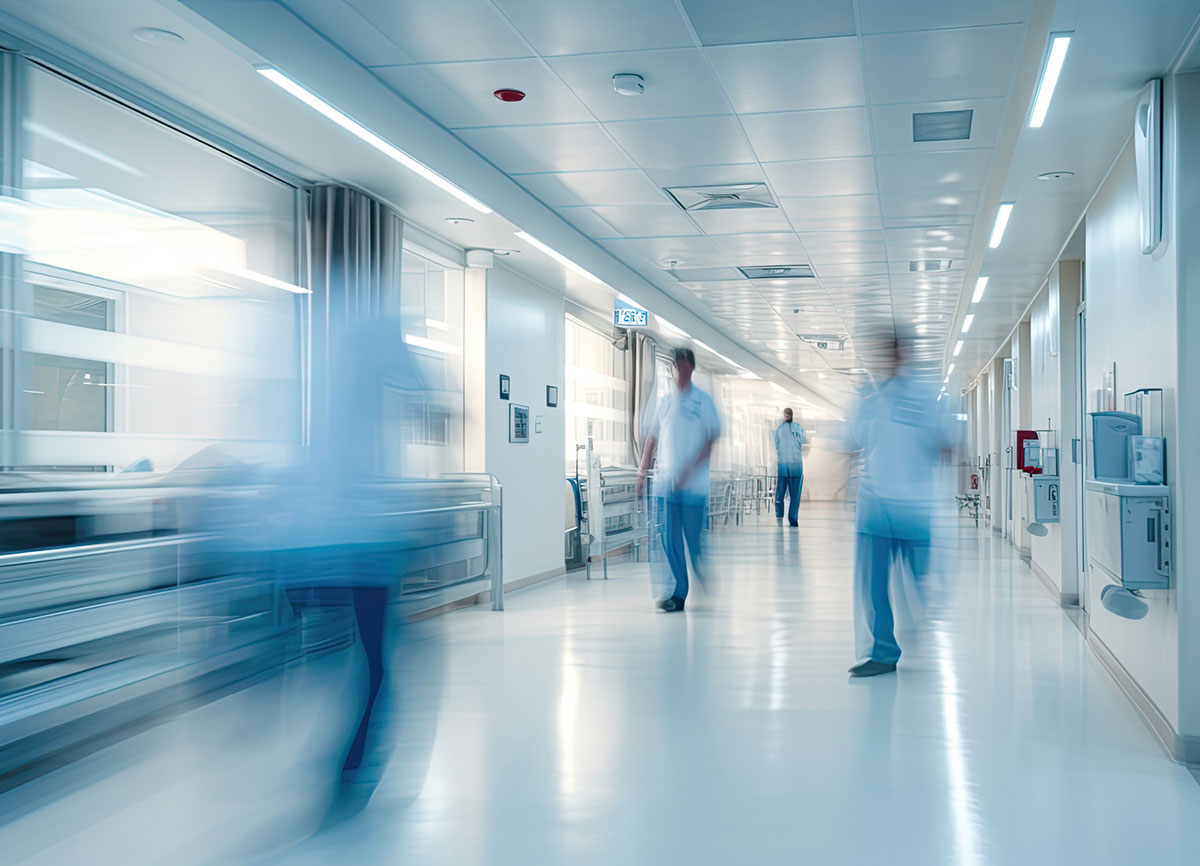 KI-Lösungen für Ärzte und Pflegekräfte – konsequent. integriert. menschlich. Dedalus entwickelt KI, die im Gesundheitswesen echten Mehrwert schafft. Weniger Belastung, mehr Effizienz und mehr Zeit für die Patientenversorgung. Im Gesundheitswesen sind Datenmengen riesig, Zeit ist knapp und Personal stark gefordert. Dedalus bietet KI-Lösungen für Ärzte und Pflegekräfte, die den Arbeitsalltag erleichtern, Entscheidungen unterstützen und Prozesse beschleunigen. Dabei bleibt die Verantwortung immer bei den Menschen – Technologie ist Helfer, nicht Ersatz.