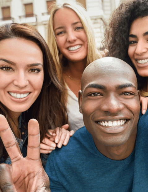 Dedalus setzt sich aktiv für ein vielfältiges und inklusives Arbeitsumfeld ein – mit Fokus auf Gleichberechtigung, gegenseitigem Respekt und gesellschaftlicher Verantwortung.