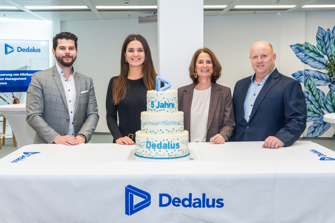 Dedalus HealthCare blickt auf fünf erfolgreiche Jahre in Österreich zurück. Seit der Gründung des Standorts Wien im Jahr 2020 hat sich das Unternehmen zu einem zentralen Partner für die Digitalisierung des heimischen Gesundheitswesens entwickelt.