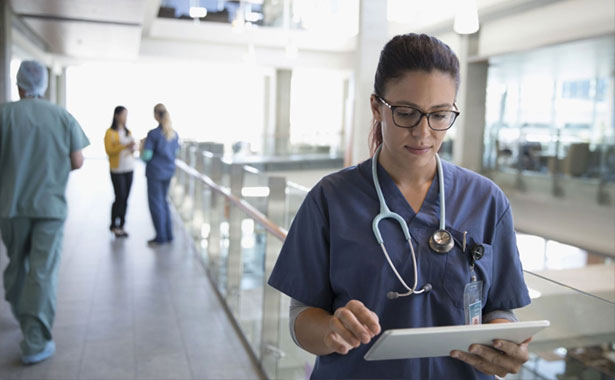 DGUV modernisiert radiologische Bildverwaltung mit PACSonWEB Die Deutsche Gesetzliche Unfallversicherung (DGUV) treibt die Digitalisierung des Gesundheitswesens konsequent voran – und setzt dabei auf Dedalus. Künftig werden 32 Unfallversicherungsträger in ganz Deutschland das Bild- und Befundportal PACSonWEB nutzen, um radiologische Bilddaten zentral, sicher und effizient zu verwalten.