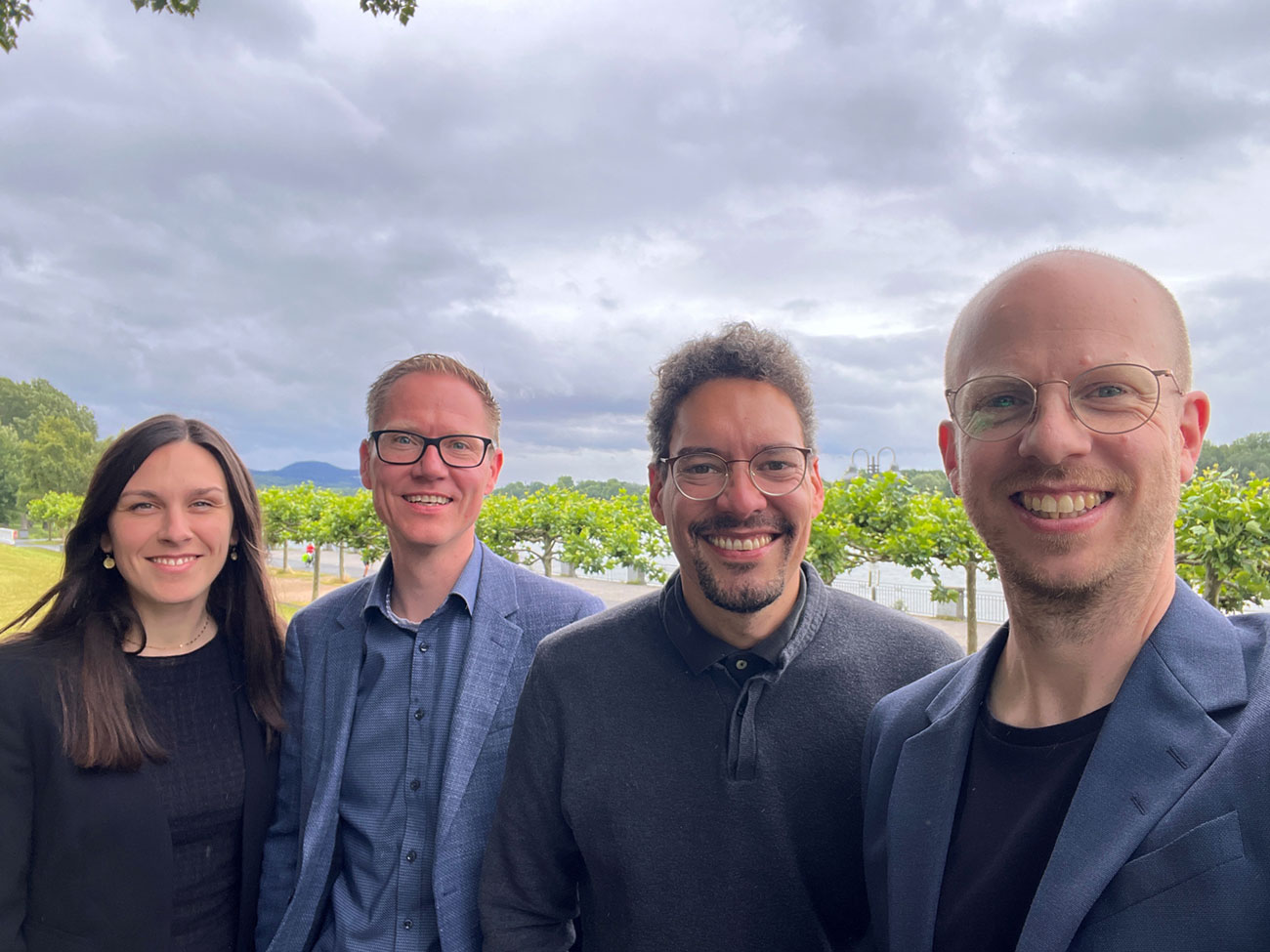 Dedalus, einer der führenden Hersteller von Krankenhausinformationssystemen (KIS) in Europa, kooperiert in der Psychiatrie mit Minddistrict, Anbieter der innovativen digitalen Gesundheitsplattform für die psychiatrische und psychologische Versorgung. Ziel der Zusammenarbeit ist die Bereitstellung einer bidirektionalen Schnittstelle zwischen der Minddistrict-Plattform und dem Krankenhausinformationssystem ORBIS.