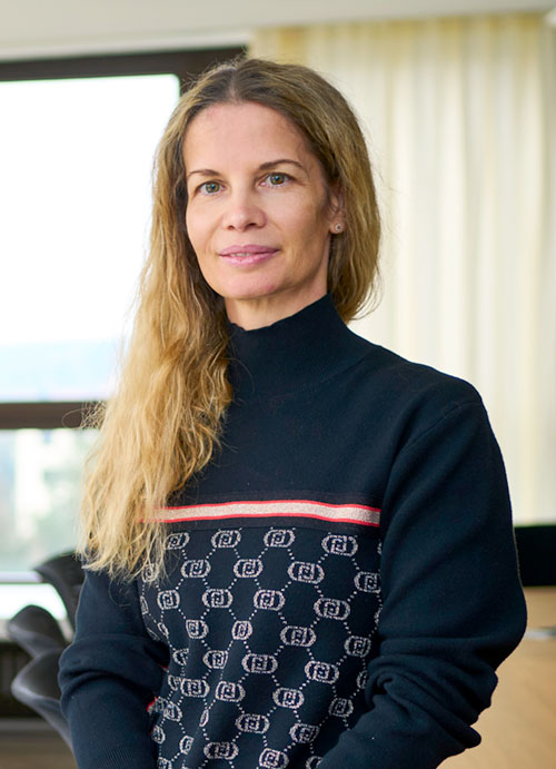 Monique Bliesener- Das Klinikum Freudenstadt setzt seit mehr als 25 Jahren auf Systeme von Dedalus HealthCare. Mit dem Rechnungseingangs-Workflow in HYDMedia entlastet das Klinikum die Anwender, strafft seine Prozesse, schafft Transparenz und erhöht die Skontoquote merklich.