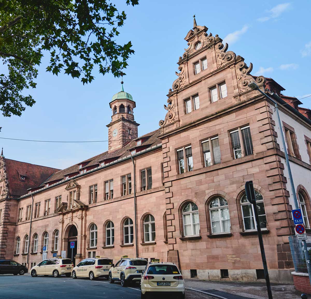 KIS-Umstellung im Eiltempo Klinikum Nürnberg löst IS-H in 14 Monaten durch ORBIS ab und setzt auf holistischen Systemansatz.