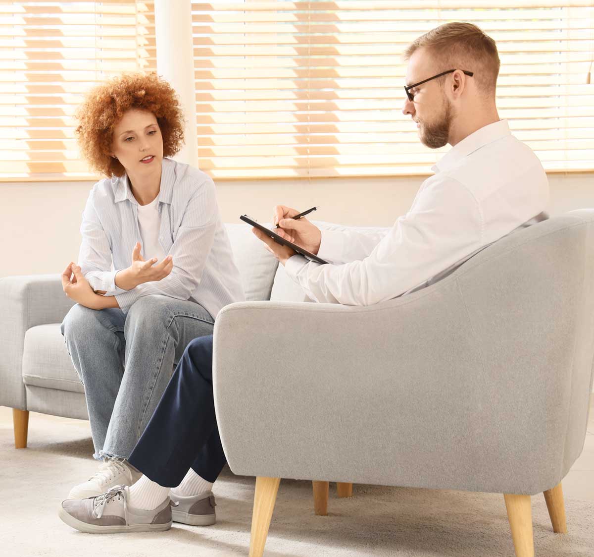 ORBIS Psychiatrie Psychiatrische Versorgung durchgängig dokumentieren ORBIS Psychiatrie unterstützt multiprofessionelle Teams bei der Dokumentation und Organisation psychiatrischer und psychosomatischer Behandlungsprozesse. Fachspezifische Dokumentation, Diagnostik, Gruppenleistungen, Berichte und Abrechnung werden in einer integrierten Arbeitsumgebung zusammengeführt – für die ambulante, teilstationäre und stationäre Versorgung.